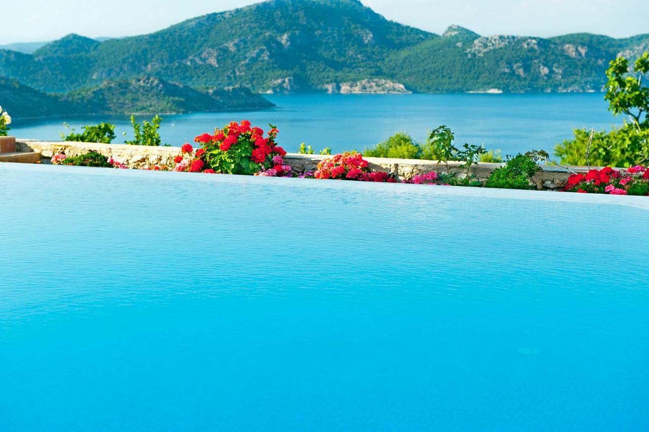 Swan Lake Hotel - Adult Only Селемие Экстерьер фото